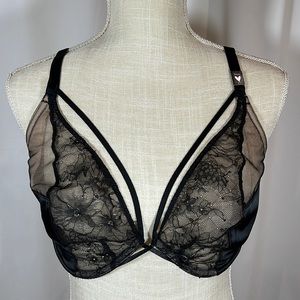 NWT Victorias Secret Very Sexy Unlined Plunge Bra Size 36DDD